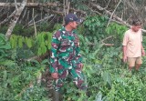 Cegah Karhutla, Babinsa Merbau Ajak Warga Waspada dan Peduli