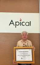 Apical Group Kembali Terima Penghargaan atas Eksportir dengan Bea Terbesar di Dumai