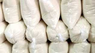 Indonesia Bakal Diguyur 9 Ribu Ton Gula Impor dari India