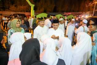 Malam Keempat, Gubernur Ansar Safari Ramadhan di Masjid Nur Ilahi Tanjung Uma, Batam