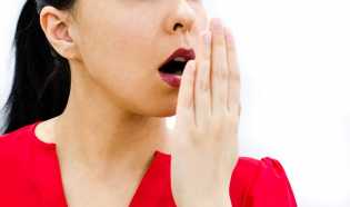 Cara Menghilangkan dan Mencegah Bau Mulut