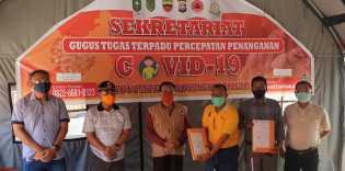 Bupati Wardan Salurkan Ratusan Paket Sembako untuk 2 Kecamatan