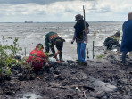 Hari Mangrove Sedunia, Dandim 0320/Dumai dan Pecinta Alam Tanam 2000 Pohon Mangrove