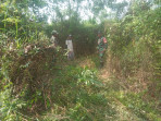 Sambangi Kecamatan Tasik Putri, Dua Babinsa Koramil 06 Merbau Melaksanakan Patroli