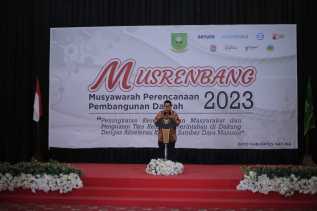 Wakil Ketua I DPRD Natuna Daeng Ganda Rahmatullah Bacakan Pokok-pokok Pikiran DPRD Dalam Musrenbang Tahun 2023