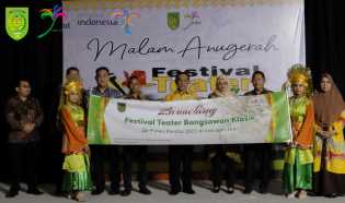Pemkab Inhil Gelar Malam Anugerah Festival Teater Bangsawan Klasik 2022