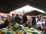Melalui Kegiatan Bazar, Satgas TMMD ke 117 Himpun Bantuan Untuk Masjid As Salam