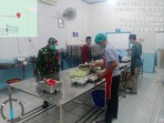 Distribusi Menu Sehat di Merbau Berjalan Lancar Berkat Dukungan TNI