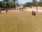 Satgas TMMD Perbaiki Lapangan Voli dan Toilet SDN 49 Mandau