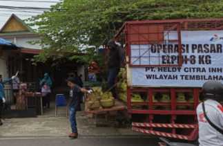 Operasi Pasar Gas Elpiji 3 Kg Berlangsung di Belakang Kantor Disdagtri Inhil