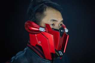 Membuat Masker Wajah yang Terinspirasi dari Robot Gundam