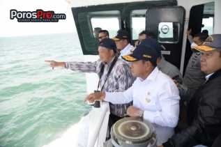 Mendagri Bersama Gubernur Kepri Meninjau Pulau Karang Singa