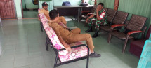 Babinsa Serda Syahrul Ismail Komsos di Kampung Pancasila, Wujudkan Sinergitas dengan Kelurahan