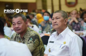 Hadiri HAKIN Tahun 2023, Wabup Inhil H.Syamsuddin Uti Tanda Tangani Komitmen Keterbukaan Informasi Publik Se-Riau