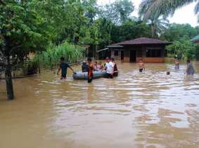 140 KK di Kemuning Terendam Banjir, Instansi Terkait Diminta Cepat Tanggap
