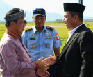 Gubernur Kepri Ansar Ahmad Sambut Kedatangan Mendagri Di Bandara Lanud Raden Sadjad Kabupaten Natuna