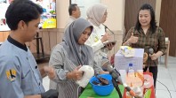 Bake To Me Ajak 50 Perempuan Kepala Keluarga Kota Cimahi Mengembangkan Usaha Kuliner dengan Modal Minim