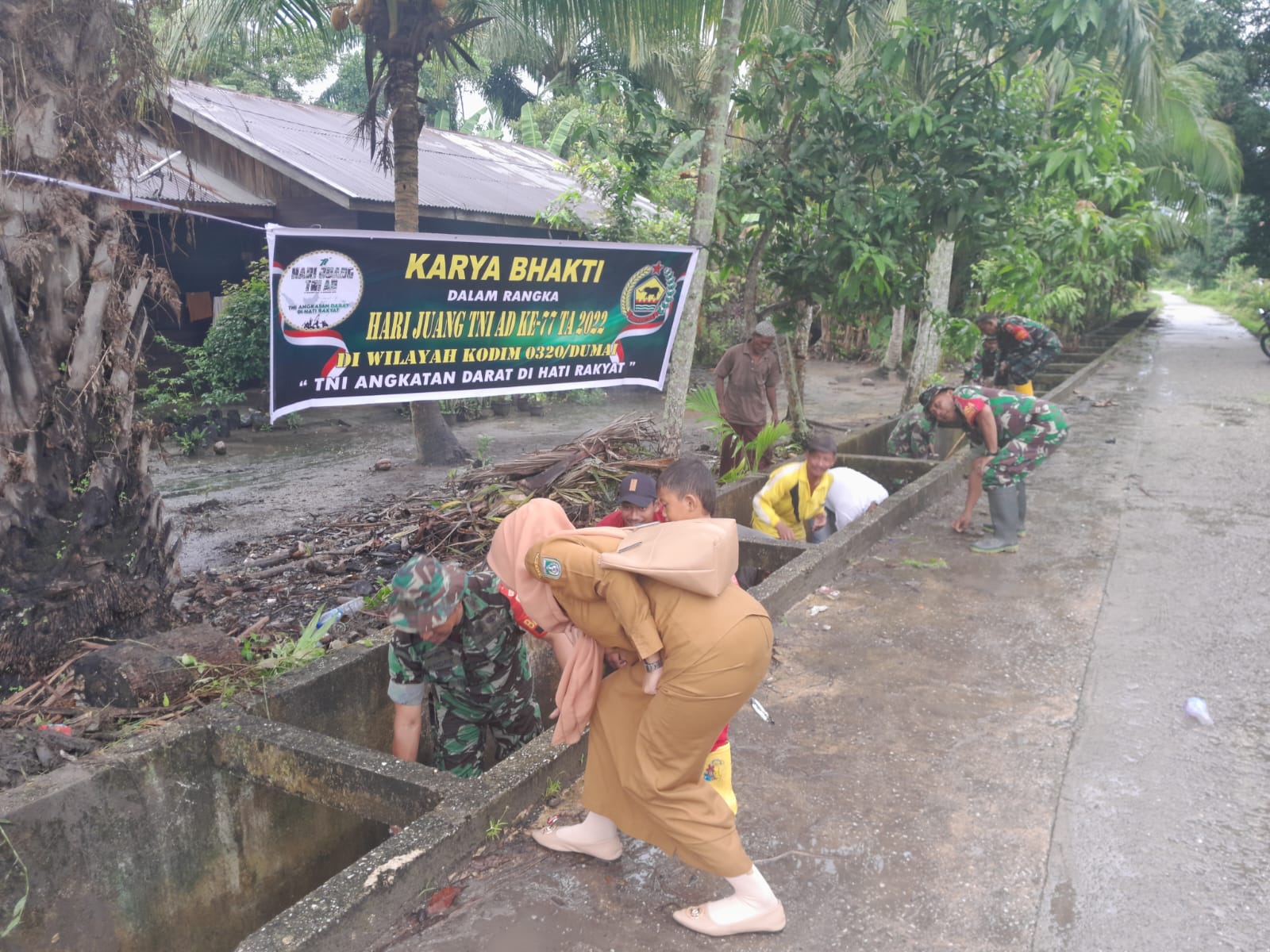 Babinsa Koramil 03 Laksanakan Giat Gotong Royong