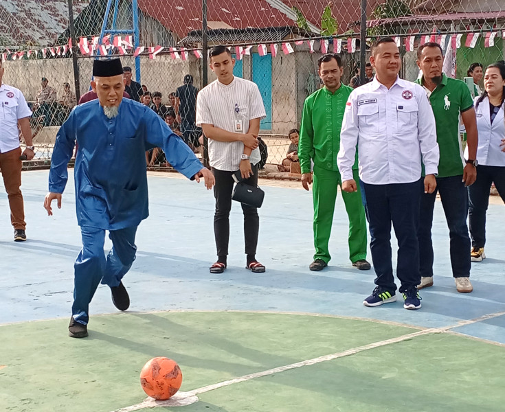 Turnamen Futsal GMBD, Walikota Dumai Lakukan Penendangan Bola Pertama