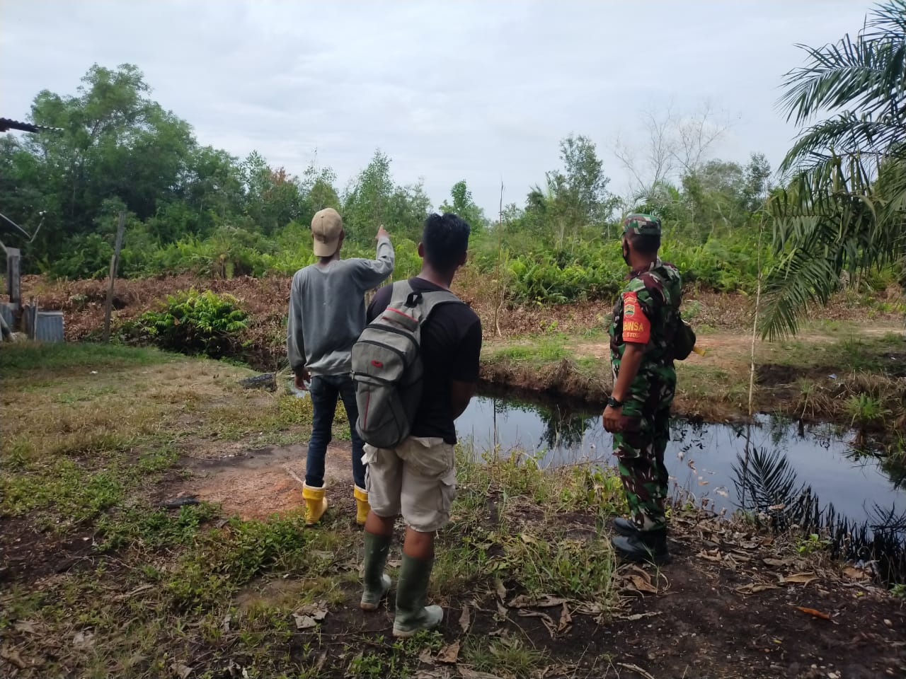 Sertu Sugianto Hampiri Masyarakat Untuk Mensosialisasikan Pencegahan Karhutla