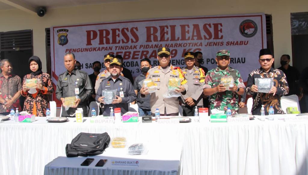 Kapolres Bengkalis AKBP Indra Wijatmiko Pimpin Langsung Press Release Akhir Tahun