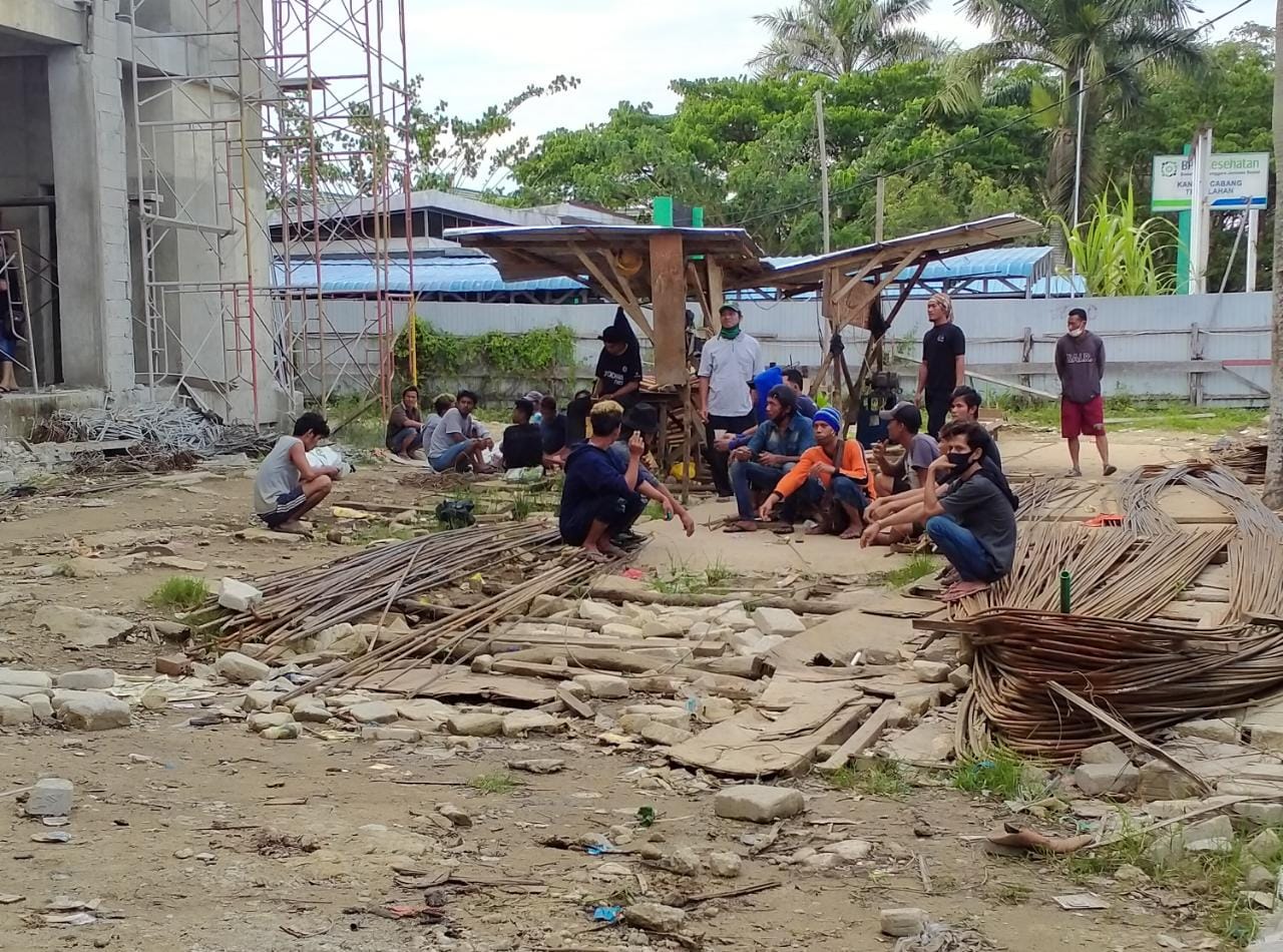 Pekerja Proyek RSUD Tembilahan Mogok Kerja