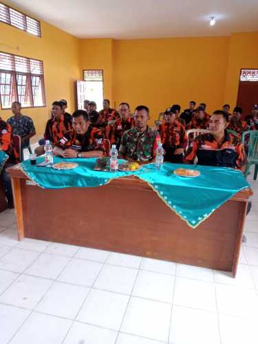 Wakili Danramil 02, Serda Sugianto Hadiri Rapat Pemuda Pancasila Bukit Kapur