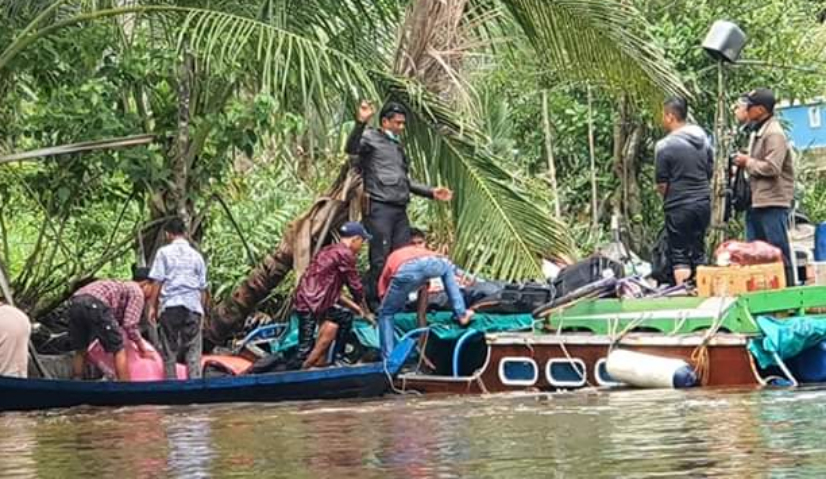 Speedboat Alifia Tembilahan-Sungai Guntung Karam di Perairan Mandah