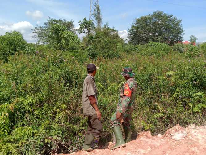 Peduli Masyarakat, Serka Suandi Laksanakan Sosialisasi Pencegahan Karhutla