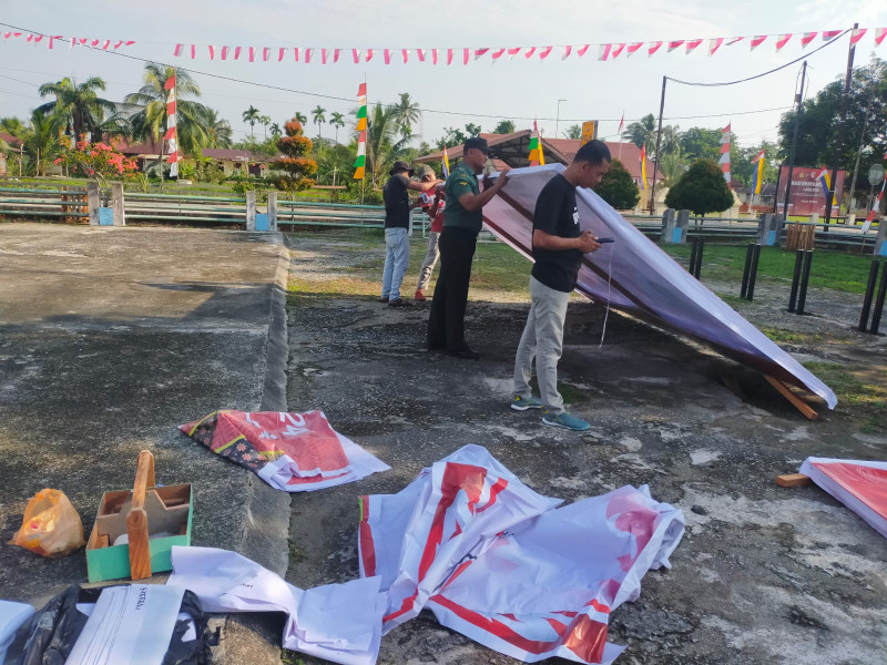 Babinsa Koramil 06/Merbau Gelar Komsos di Kampung Pancasila, Fokus Persiapan HUT Kemerdekaan