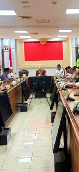 Pjs Bupati Natuna Rika Azmi Perdana Adakan Rapat Dengan OPD Pemkab