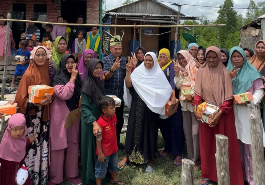 Emak-emak Tanjung Pasir Tak Ingin Janji Palsu, Nekat Dukung Fermadani Sampai Menang