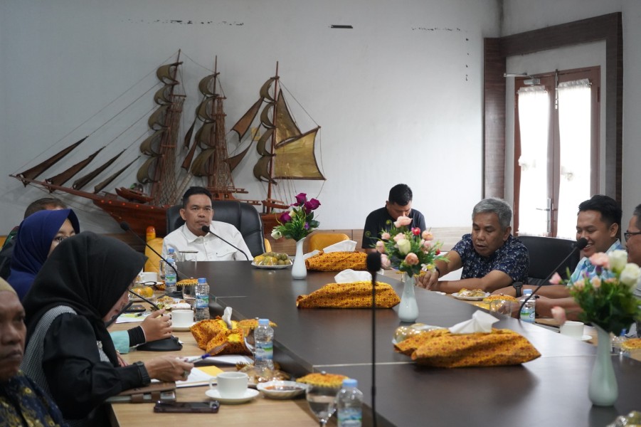 Bersinergi untuk Kesejahteraan: Pj Bupati Indragiri Hilir Pimpin Rapat Strategis Pengendalian Inflasi