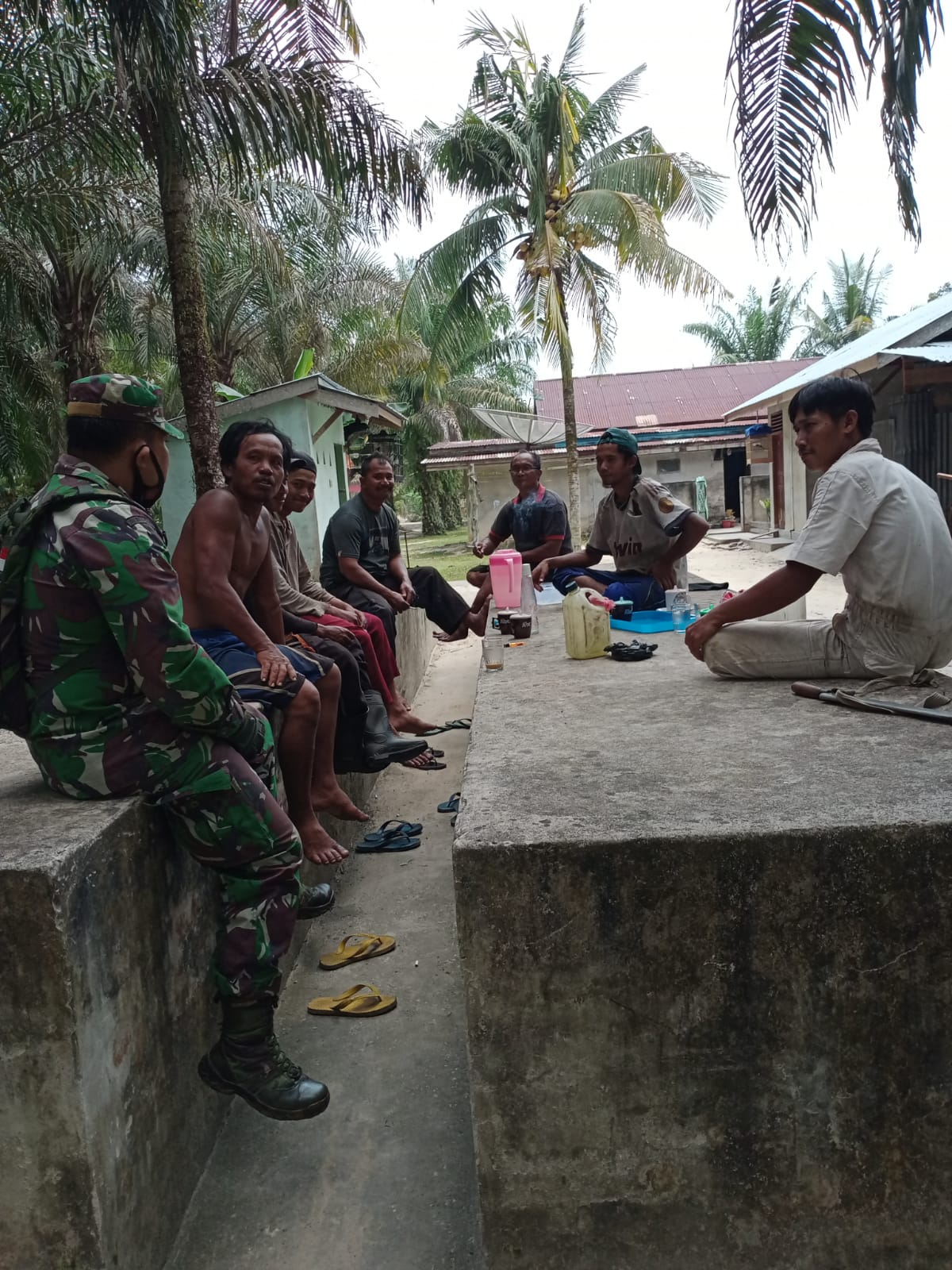 Pelda Joko Mendengar Keluhan Petani Sawit