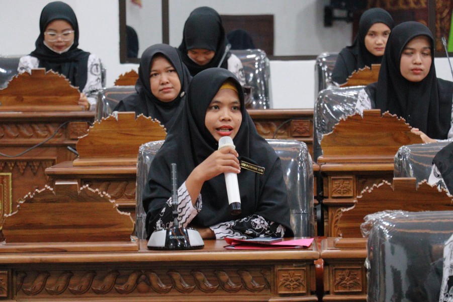 Komisi 1 DPRD Dumai Hearing Bersama Aliansi Guru SD Negeri Non ASN Bersertifikasi Dumai