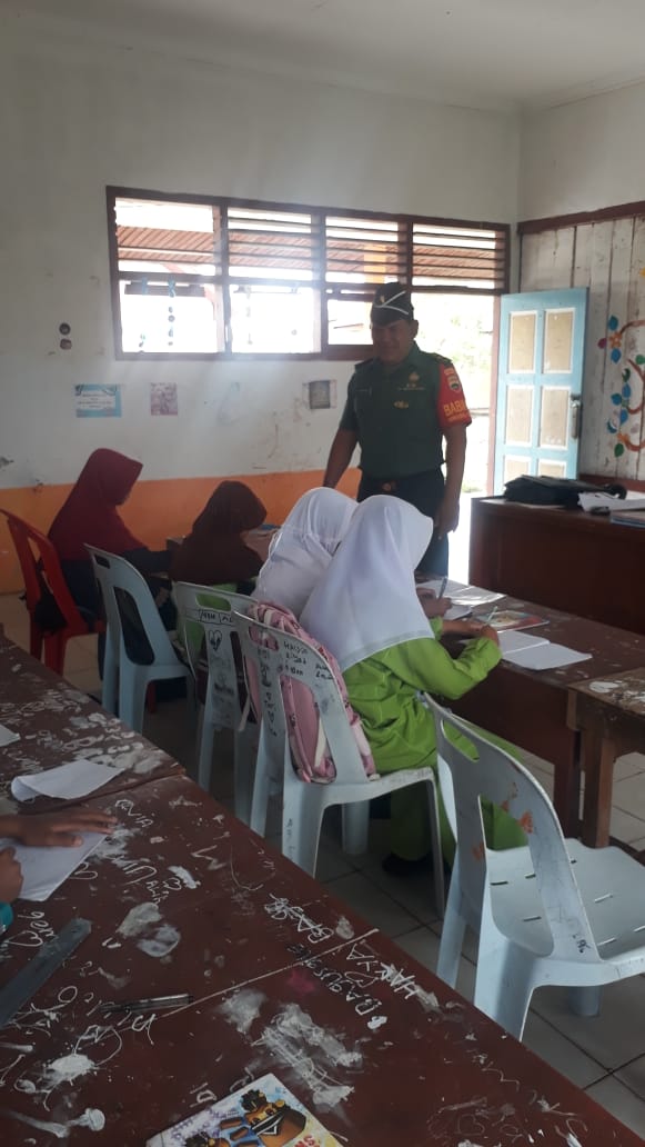 Giat Penanaman Nilai-nilai Pancasila Kepada Pelajar Oleh Pelda Albiker