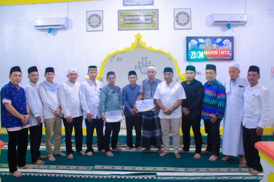 Safari Ramadhan di Bilah Hulu, Pemkab Labuhanbatu Serahkan Bantuan Ambal dan Voucher Senilai 8 Juta Rupiah