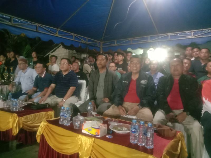 Ketua DPRD Natuna Daeng Amhar Hadiri Malam Final Voli Turnamen Pulau Midai