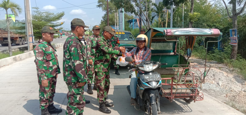 Melalui Koramil 01, Kodim 0320/Dumai Laksanakan Jum'at Berkah