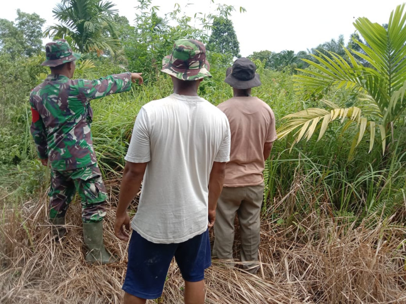 Sertu Jainal Arifin Sosialisasikan Pencegahan Karhutla