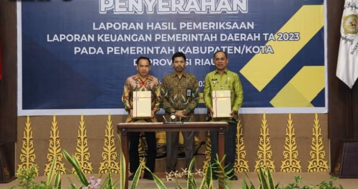 Ketua DPRD Hadiri dan Terima Langsung WTP dari BPK RI Perwakilan Riau