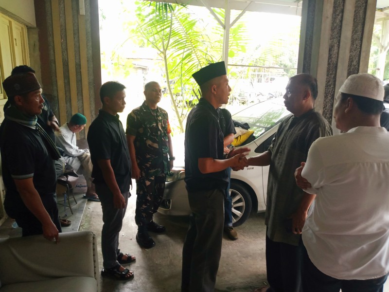 Mayor Catur Sopan Permana Wakili Dandim 0320/Dumai, Sampaikan Belasungkawa untuk Keluarga Besar Serma Efrizal