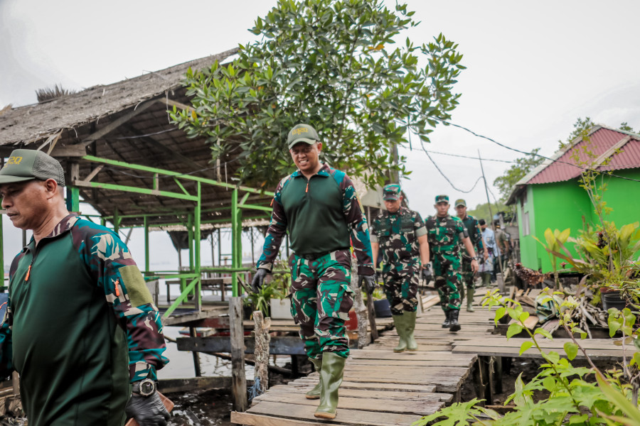 Personil Kodim 0320/Dumai Tetap Akan Selalu Mendampingi Masyarakat di Bulan Suci Ramadhan