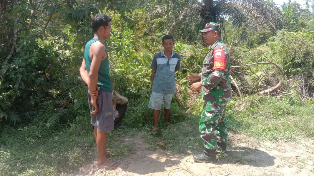 Penyampaian Sanksi Bagi Pelaku Pembakar Hutan Disampaikan Serda Cerzakatno