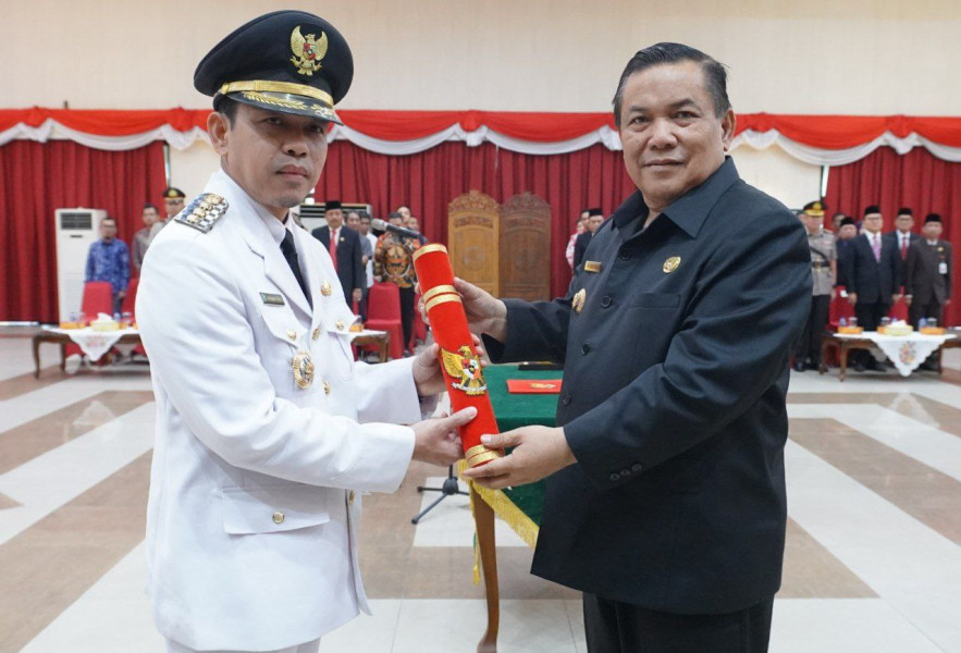 Pj Gubri Lantik Erisman Yahya Jadi Pj Bupati Inhil