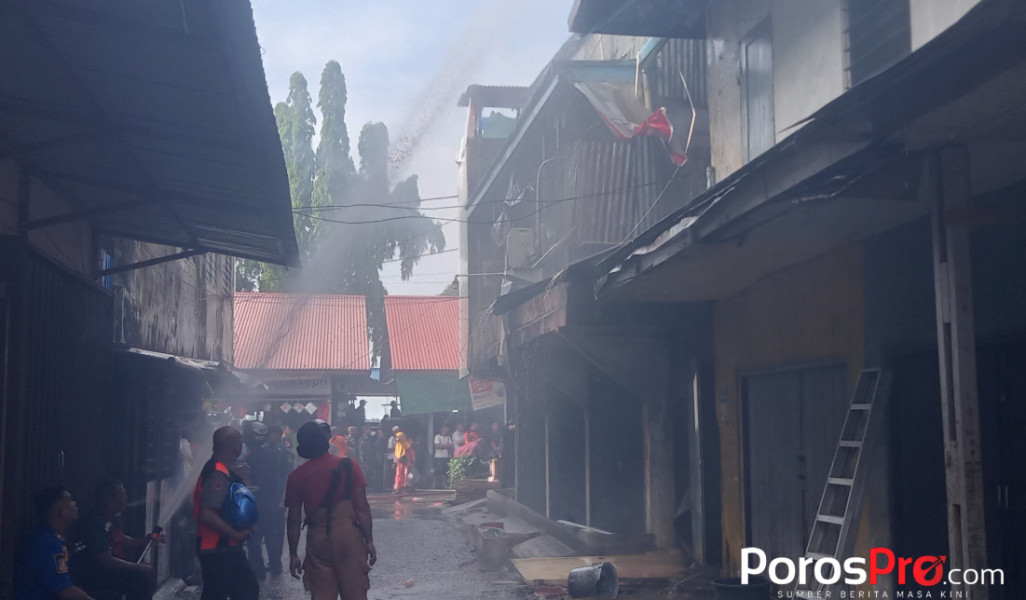 Breaking News, Api Berkobar di Pasar Tengah Tembilahan