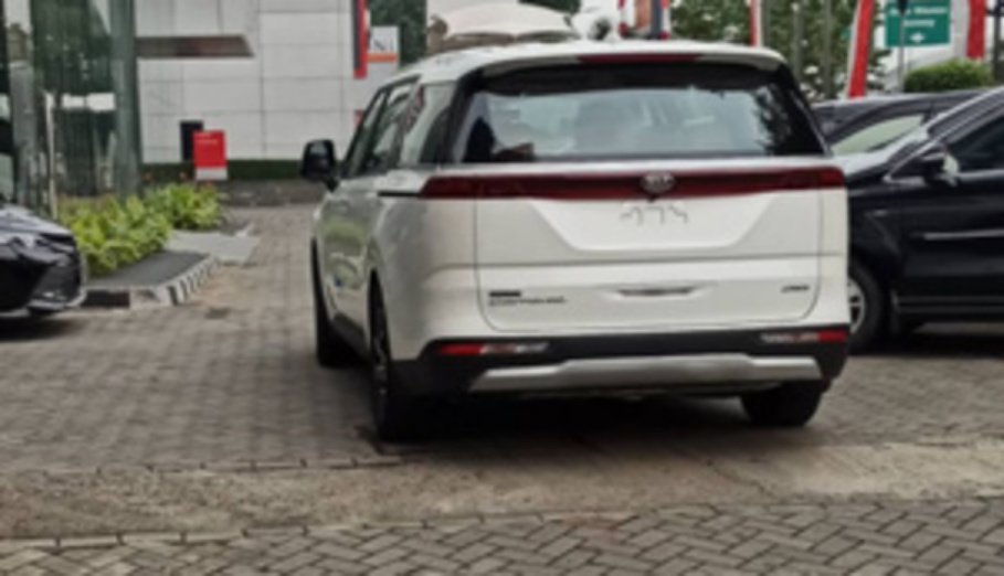 Kia Sedona Terbaru Ternyata Sudah Hadir di Indonesia