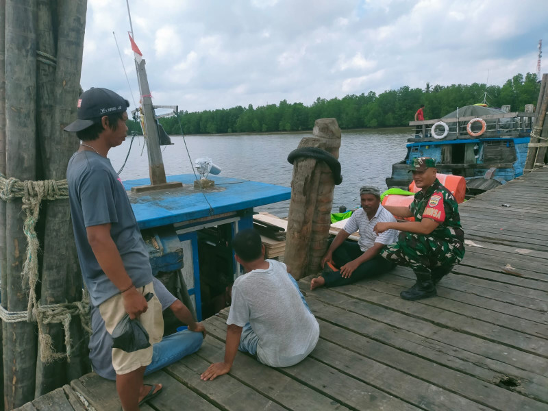 Babinsa Koramil 06/Merbau Perkuat Pemahaman Pancasila di Kampung Pancasila, Teluk Belitung