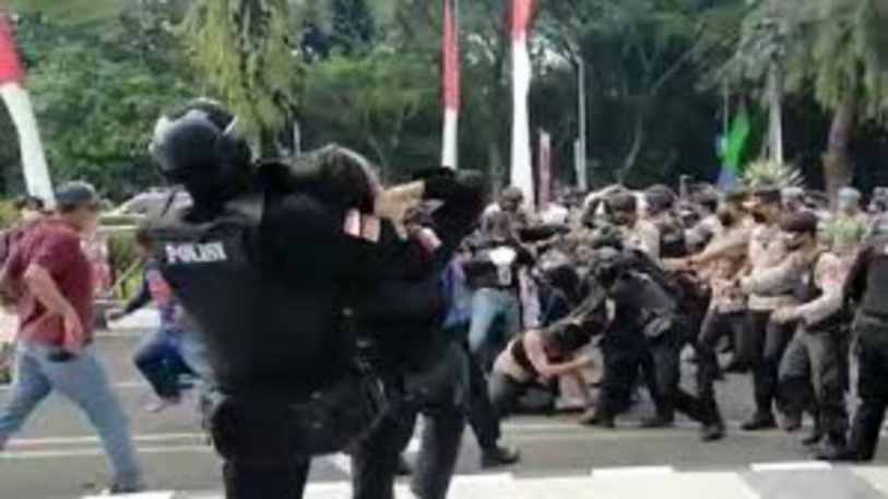 Polisi yang Banting Mahasiswa Ditahan 21 Hari dan Disanksi Jadi Bintara Tanpa Jabatan