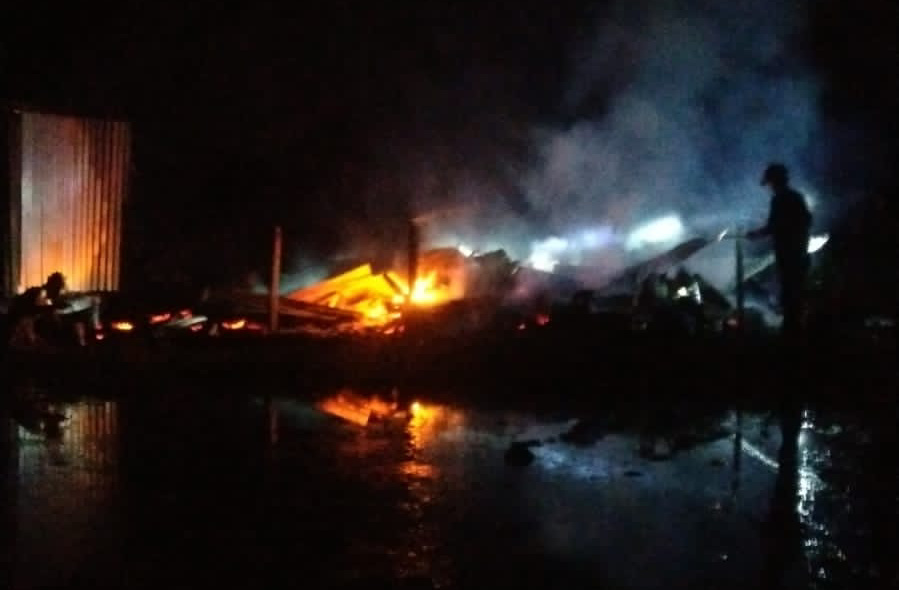 Satu Unit Rumah di Kecamatan Enok Ludes Terbakar